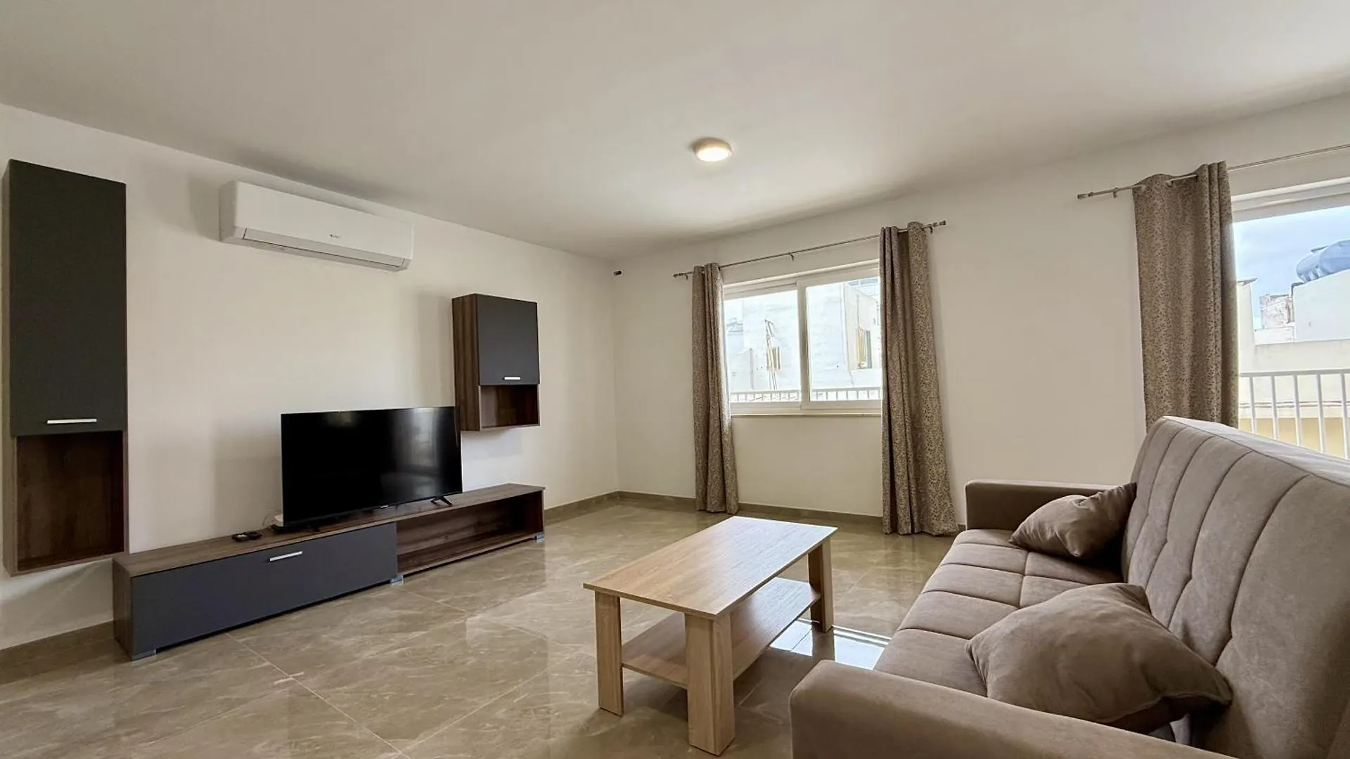 Apartment New Apartment! Walking Distance To The Three Cities By Sf Homes Fgura